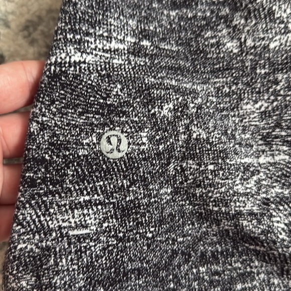 Lululemon Forever Endeavour Long Sleeve - Picture 9 of 10